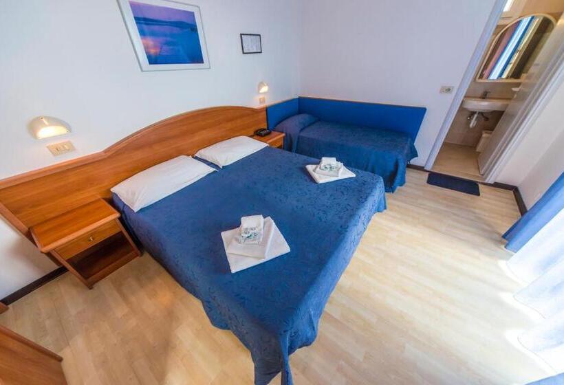 اتاق استاندارد با بالکن, Ciccio