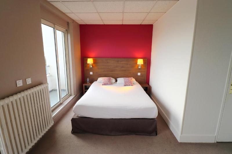 غرفة قياسية, De La Gare Brest