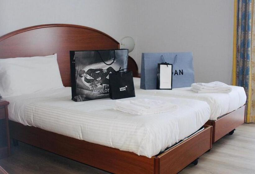 غرفة قياسية, Europa Milano