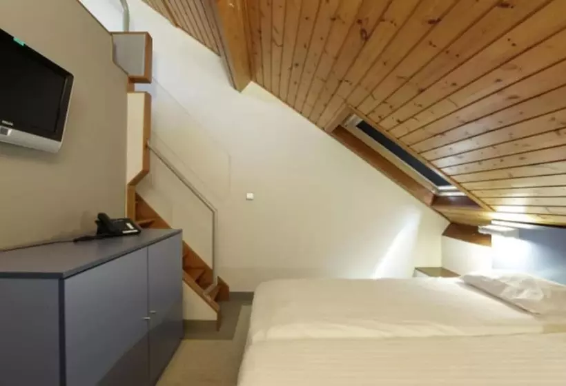 ファミリールーム, Floreal La Roche En Ardenne