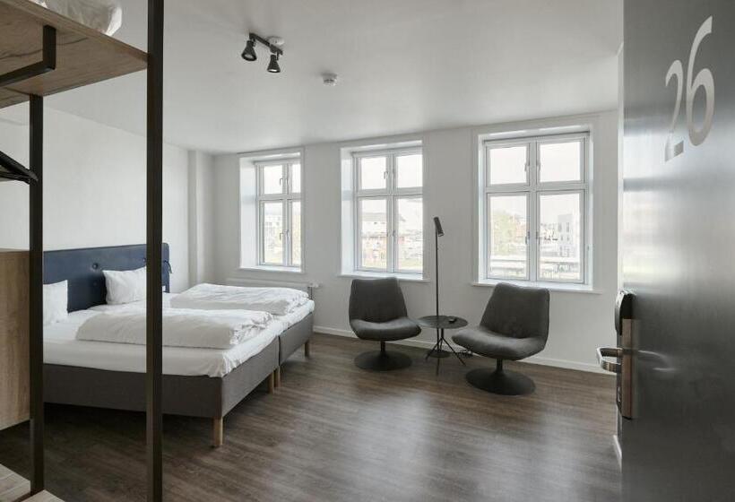 غرفة قياسية ذات إطلالة, Garni