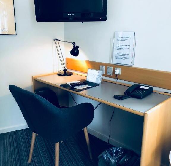 غرفة قياسية, Garni