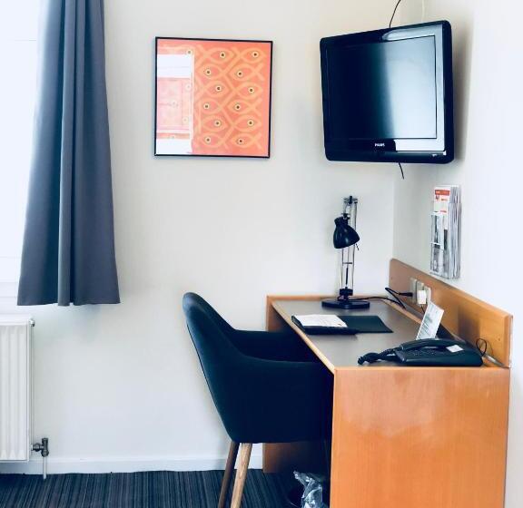 غرفة قياسية, Garni