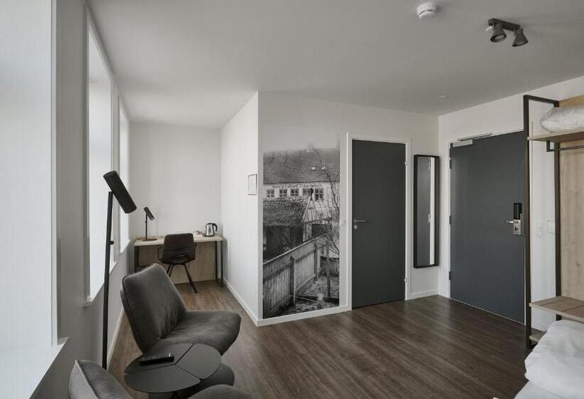 غرفة قياسية ذات إطلالة, Garni