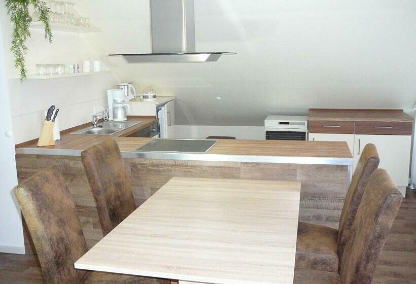 带阳台两卧公寓, Haus Drei Tannen