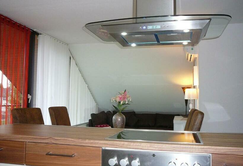 带阳台两卧公寓, Haus Drei Tannen