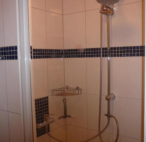 带阳台两卧公寓, Haus Drei Tannen