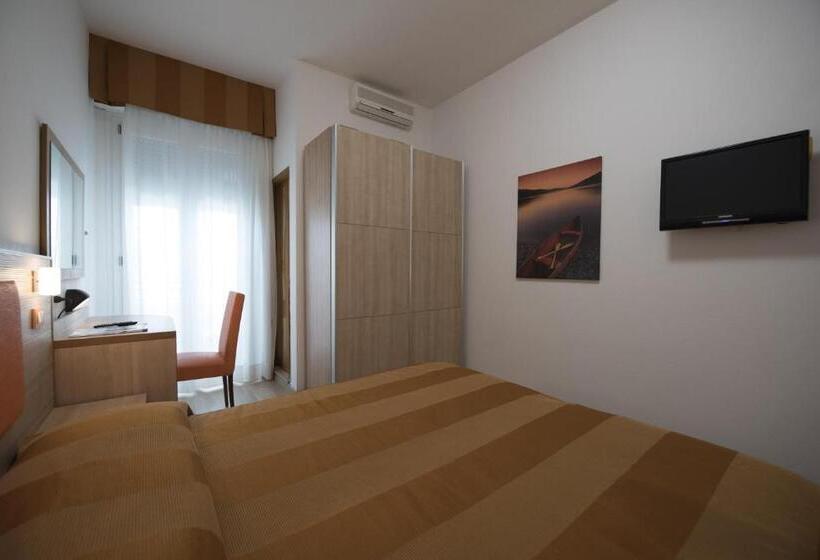 Quarto Triplo Superior, Iride & Spa