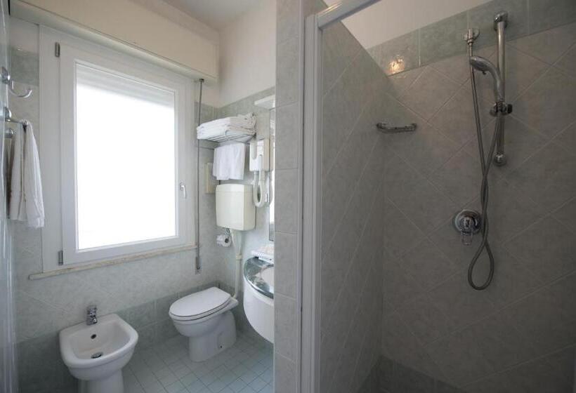 Quarto Triplo Superior, Iride & Spa
