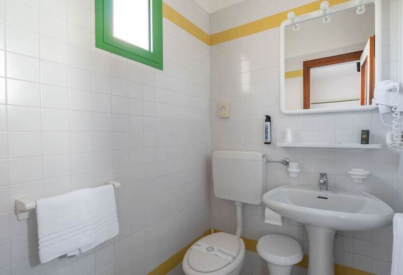 غرفة أساسية سرير مزدوج, Iris