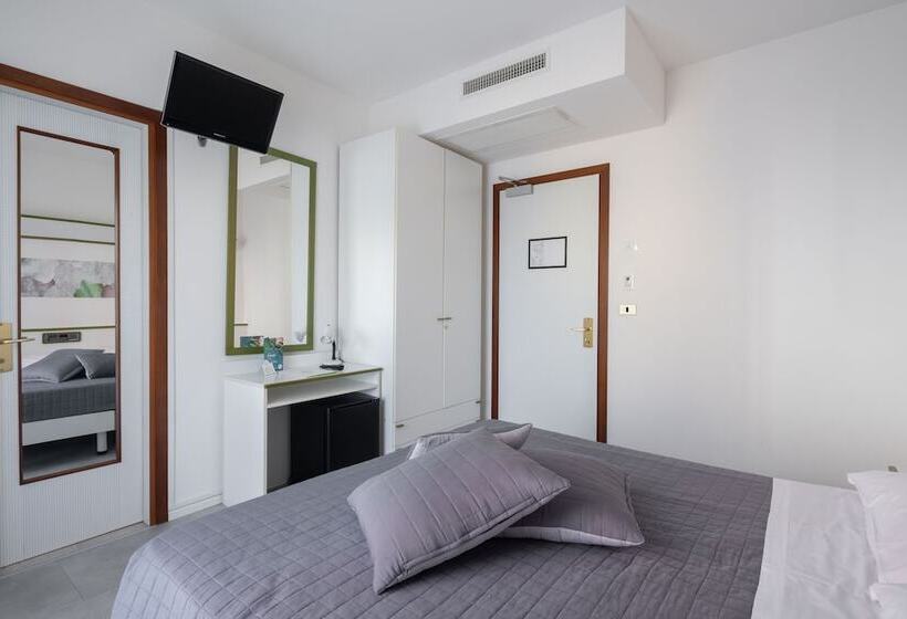 غرفة أساسية سرير مزدوج, Iris