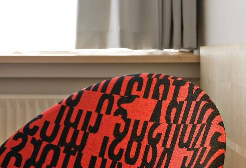 标准单人间, Konventum Conference Center