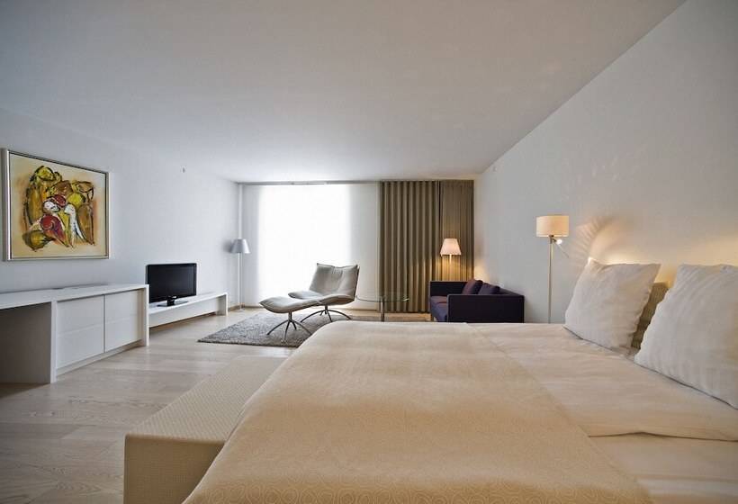 豪华房间, Konventum Conference Center