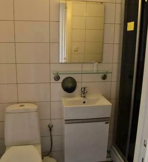 Standard Yhden Hengen Huone, L Skinnargården
