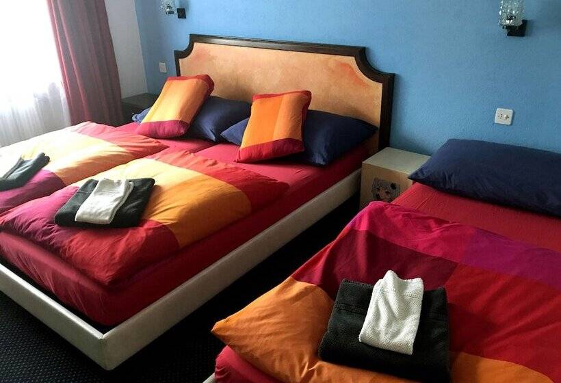 اتاق لوکس سه تخته, B&b Matterhorn Golf