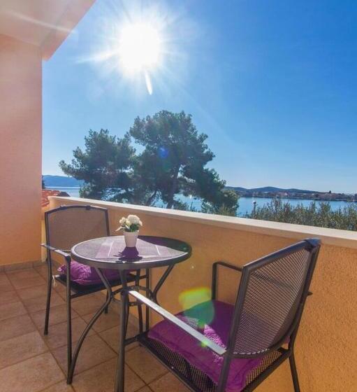 חדר סופריור עם נוף לים ומרפסת, Pansion Zlatna Ribica