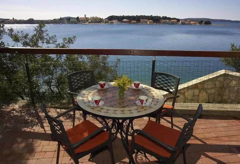 2 Bedrooms Standard Bungalow Sea View, Pansion Zlatna Ribica