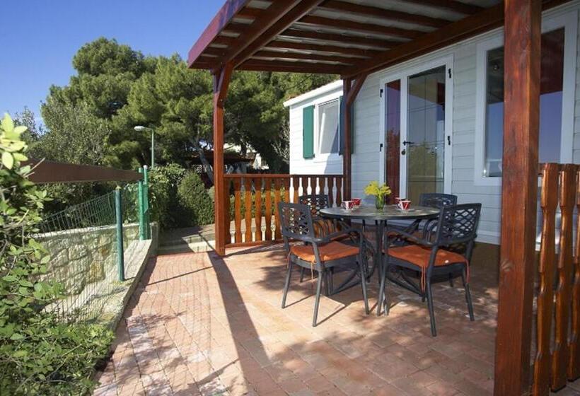 2 Bedrooms Standard Bungalow Sea View, Pansion Zlatna Ribica