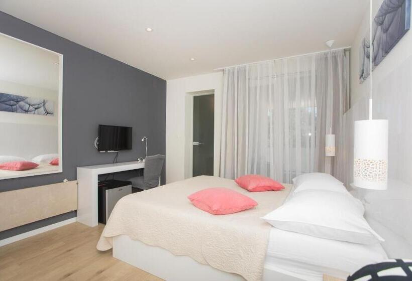 חדר סטנדרט עם מרפסת, Pansion Zlatna Ribica