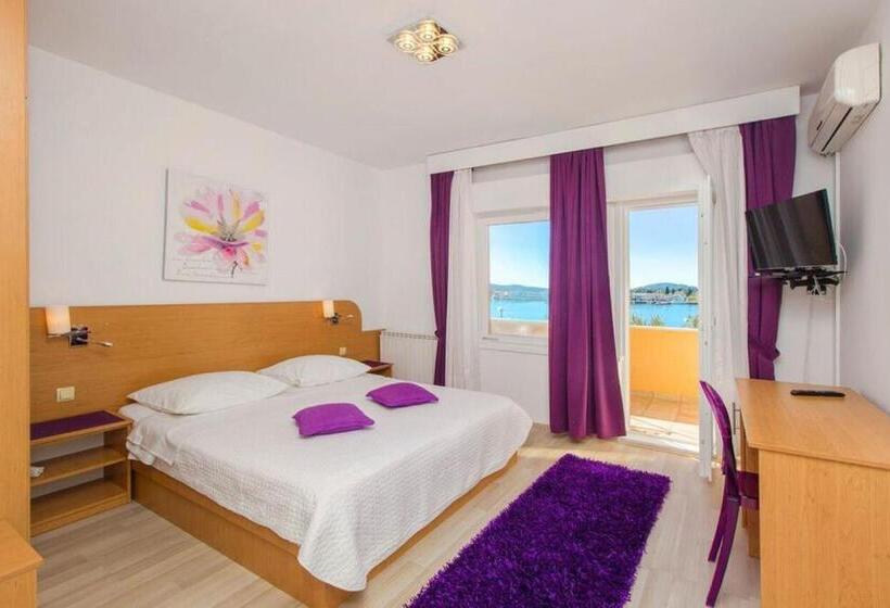 סטודיו סטנדרטי עם נוף לים ומרפסת, Pansion Zlatna Ribica