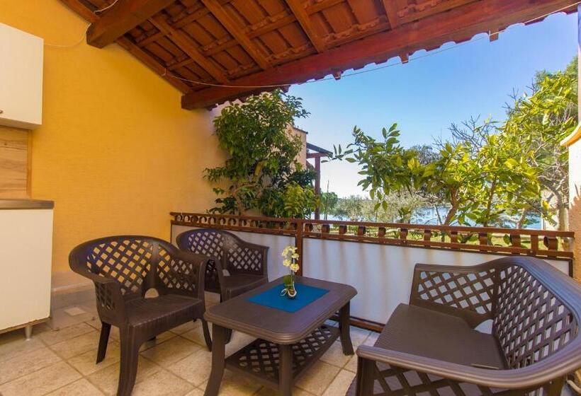 חדר סופריור עם מרפסת, Pansion Zlatna Ribica