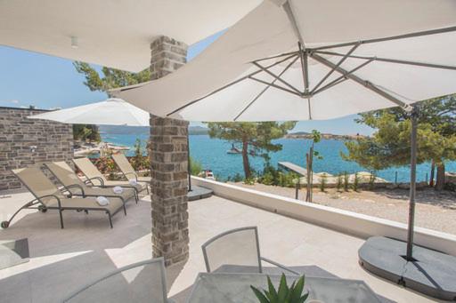 בית, 2 חדרי שינה, Pansion Zlatna Ribica