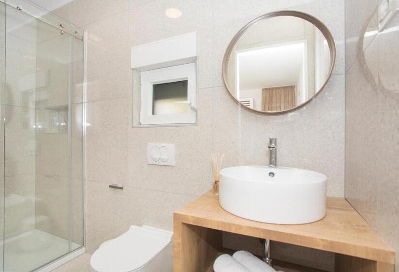 בית, 2 חדרי שינה, Pansion Zlatna Ribica