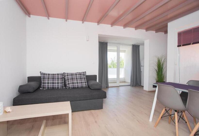 סוויטת דלוקס נוף לים, Pansion Zlatna Ribica