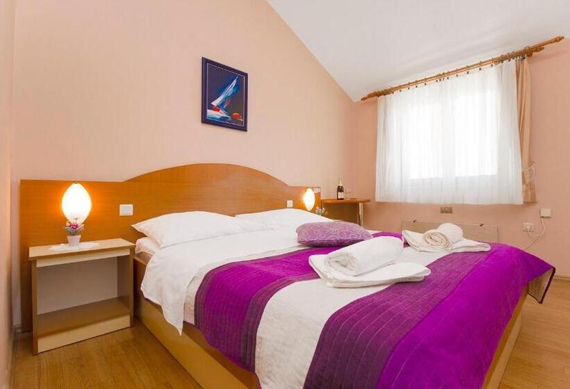 חדר סטנדרט, Pansion Zlatna Ribica