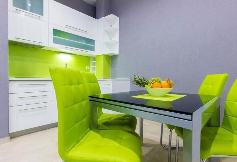 דירת חדר נוף לגינה, Pansion Zlatna Ribica