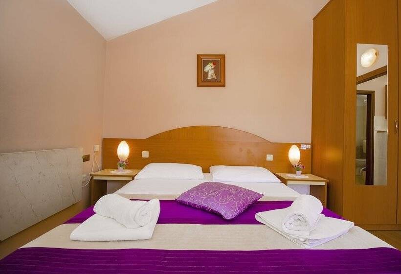 חדר סטנדרט עם מרפסת, Pansion Zlatna Ribica