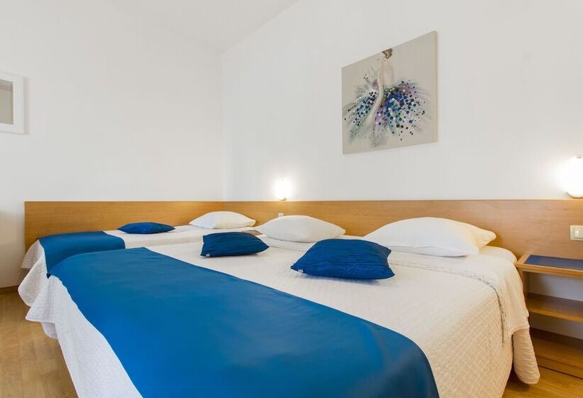 סטודיו סטנדרט עם מרפסת, Pansion Zlatna Ribica