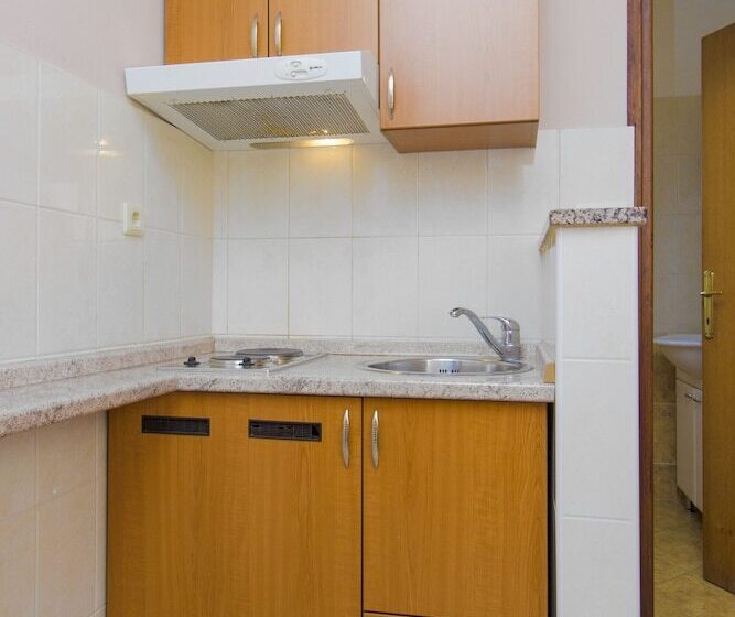 סטודיו סטנדרט עם מרפסת, Pansion Zlatna Ribica