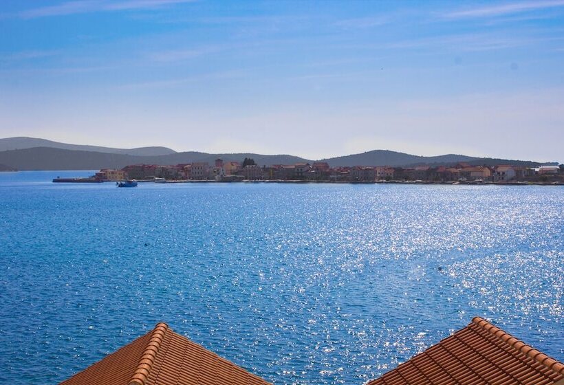 סטודיו סטנדרטי עם נוף לים ומרפסת, Pansion Zlatna Ribica