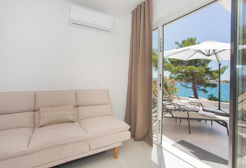 בית, 2 חדרי שינה, Pansion Zlatna Ribica