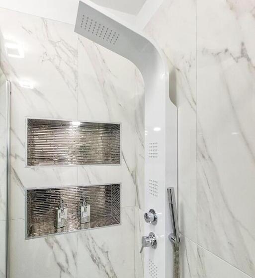 סטודיו דלוקס, Pansion Zlatna Ribica