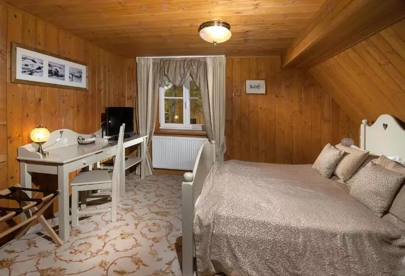 Deluxe-huone, Pod Jasany