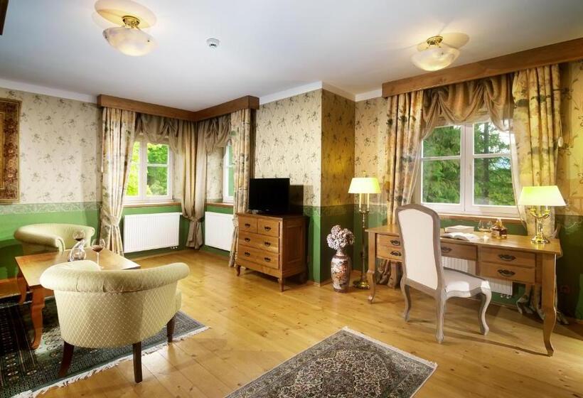 Suite Deluxe, Pod Jasany