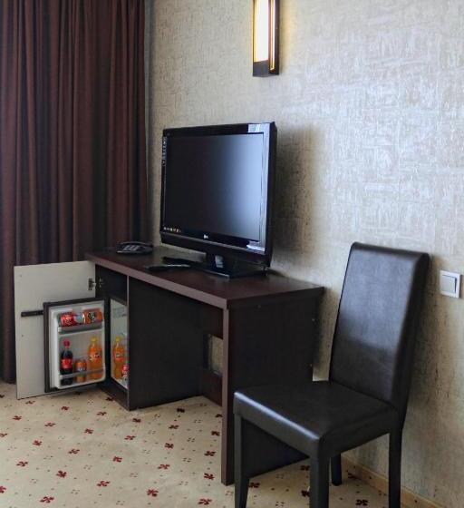 高级大房间, Premier