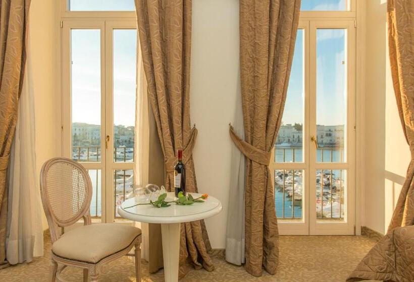 غرفة ديلوكس مطلّة علي البحر مزوَّدة بشُرفة, San Paolo Al Convento