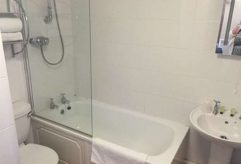 חדר בסיסי, The Terrace Lodge