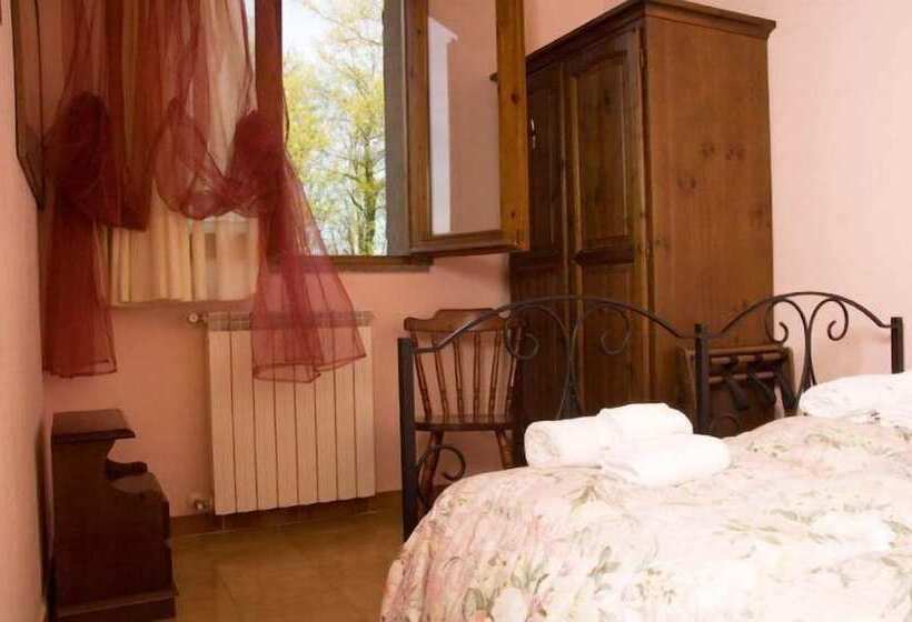 غرفة قياسية ثلاثية, Residence Sant'uberto