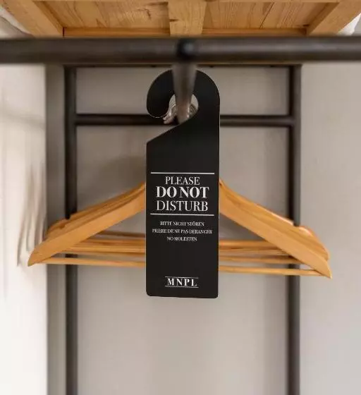 Basic-huone, Restaurant & Hotel Monopole Harderwijk