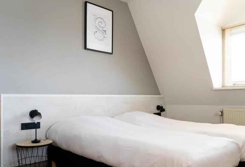 Номер Стандарт Вид на Озеро, Restaurant & Hotel Monopole Harderwijk