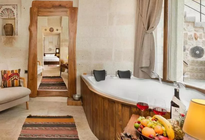 ハイドロマッサージバス付きスイート, Cappa Via Cave Hotel Cappadocia