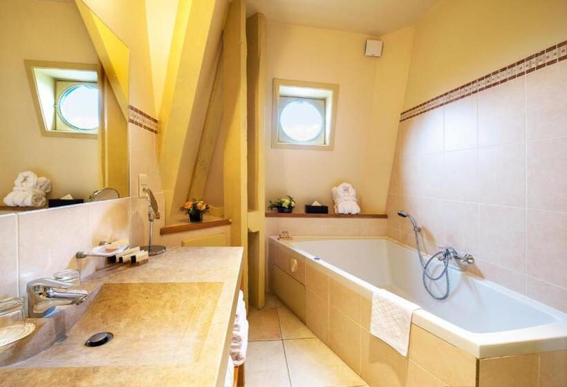 סוויטה, Chateau Hotel De Belmesnil