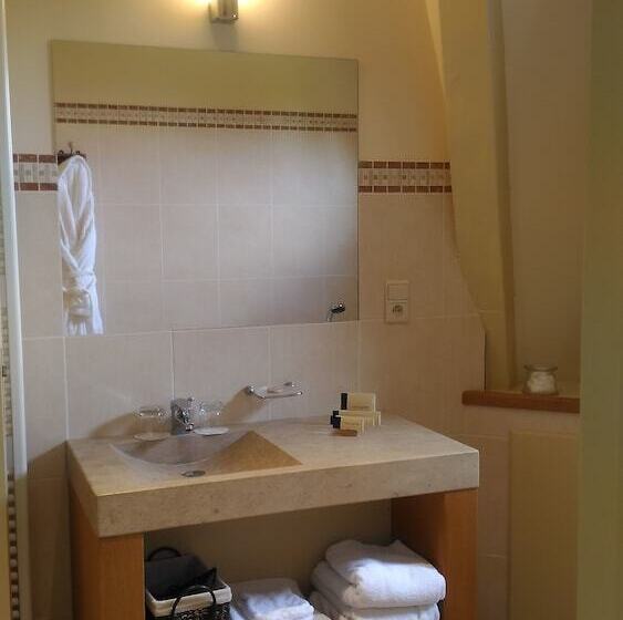 סוויטה, Chateau Hotel De Belmesnil