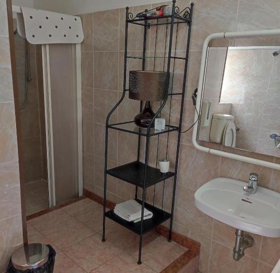 Standard Szoba, Albergo Caffaro