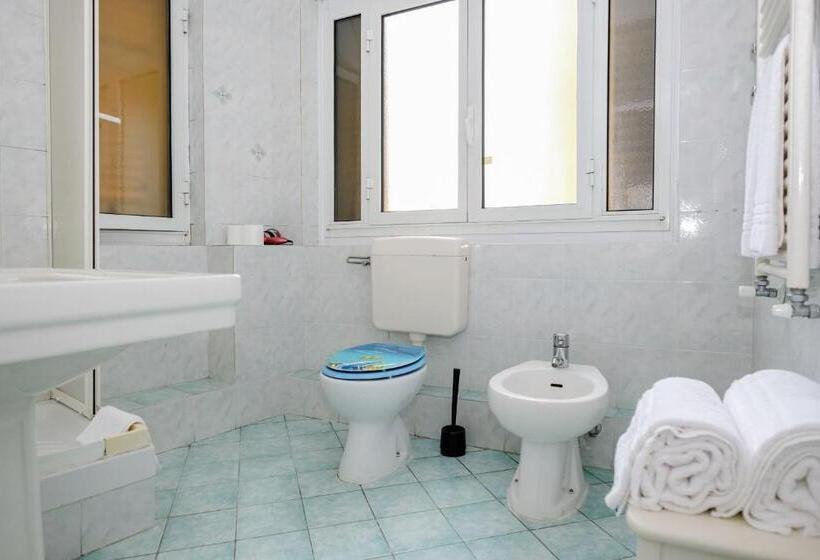 Standard Szoba, Albergo Caffaro