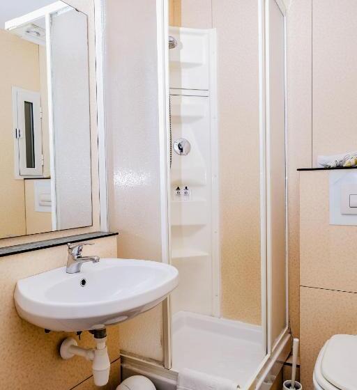 Standard Szoba, Albergo Caffaro